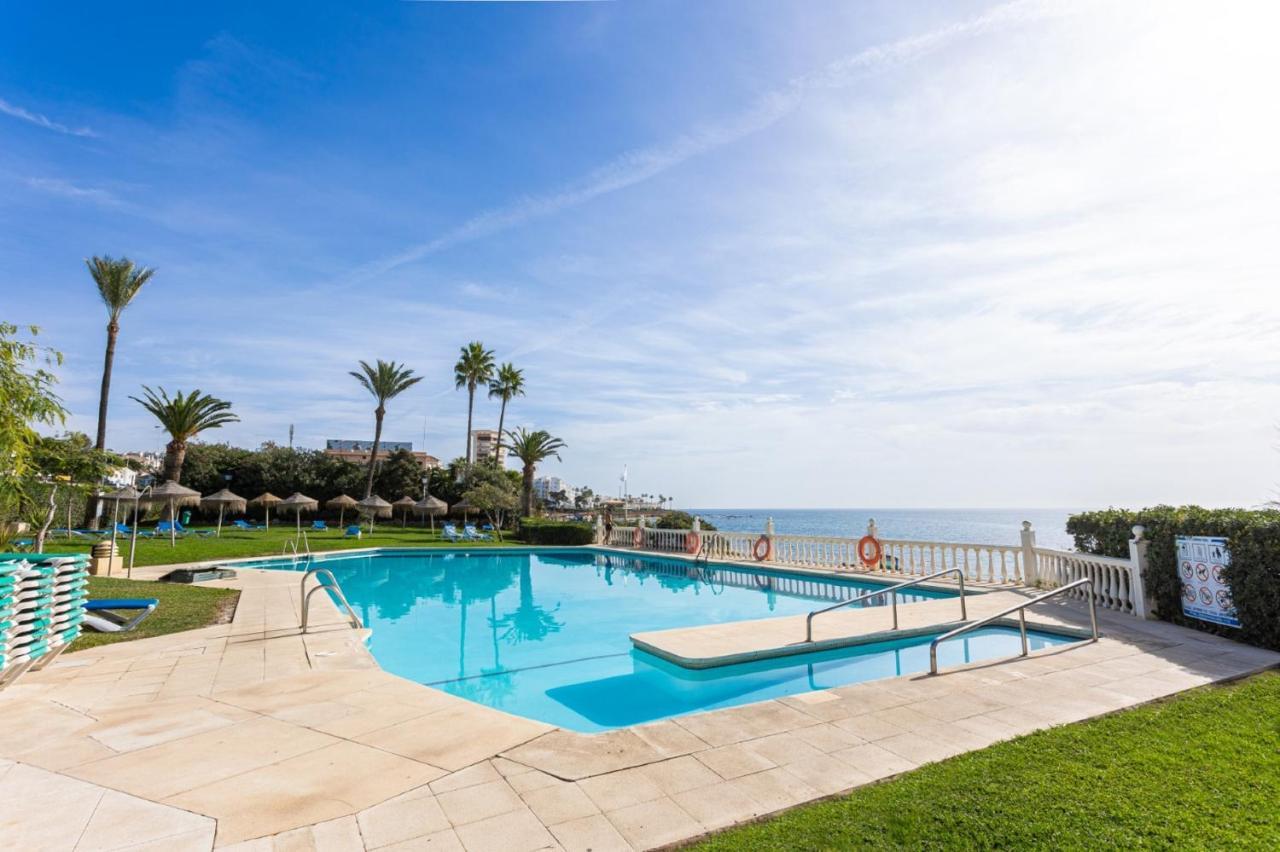 Holidays2Mijas Costa Lubina Del Sol Frontline Beach, Pool, Terrace, Seaview & Parking Sitio de Calahonda Exterior photo