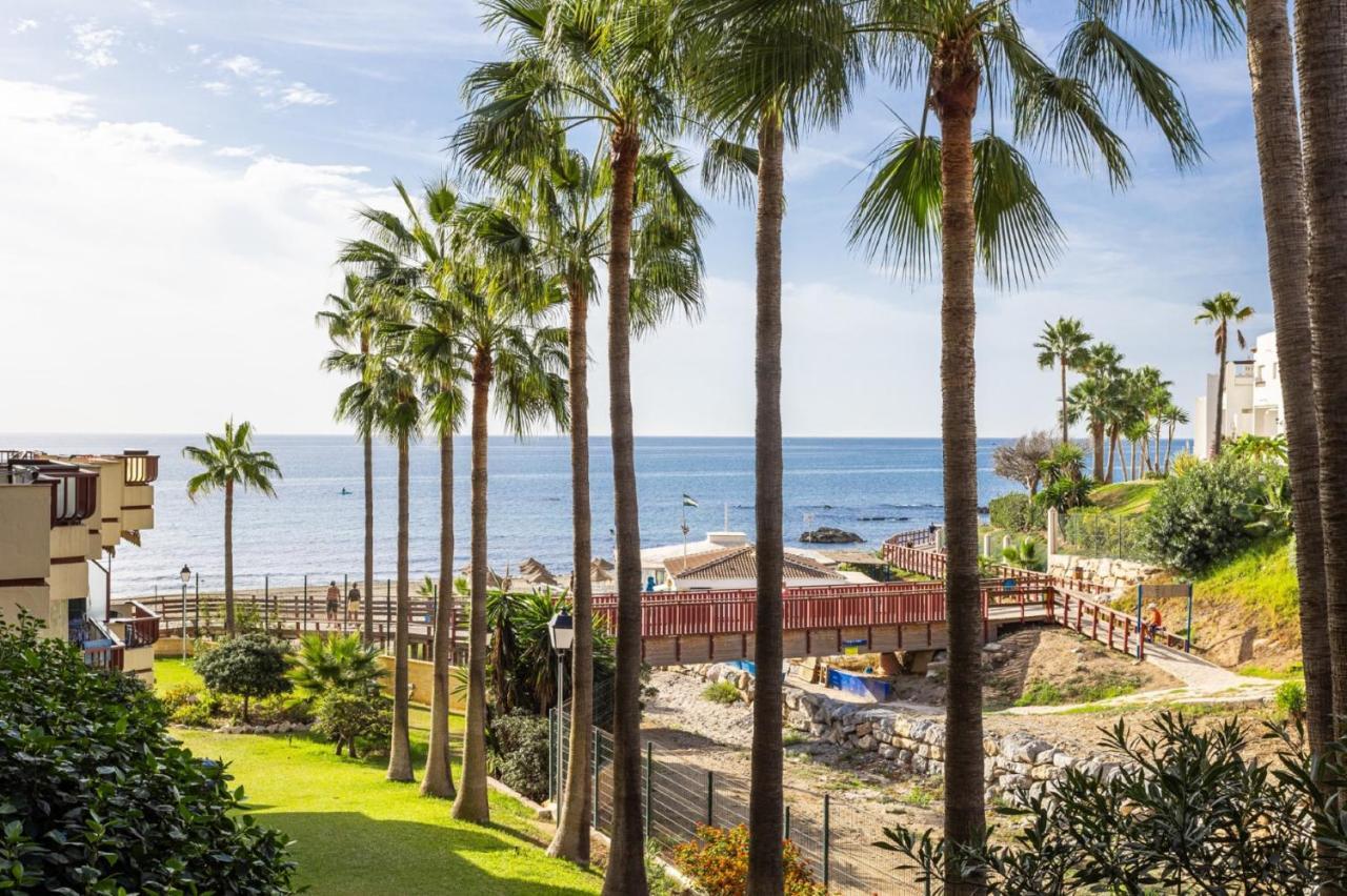 Holidays2Mijas Costa Lubina Del Sol Frontline Beach, Pool, Terrace, Seaview & Parking Sitio de Calahonda Exterior photo